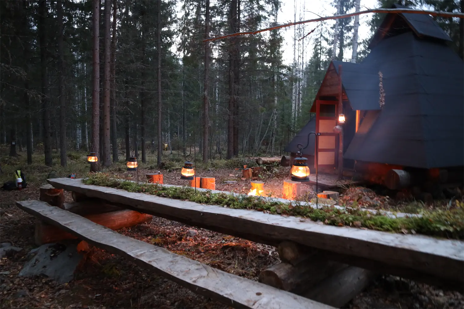 Kota ja ulkopöytä
